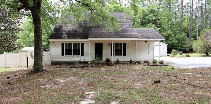 House in Jay, Florida 3 bedrooms, 130.06 sq.m. № 589828