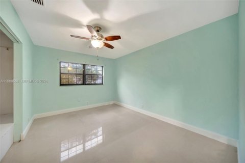 Villa ou maison à vendre à Cooper City, Floride: 3 chambres, 161.46 m2 № 2043142 - photo 14