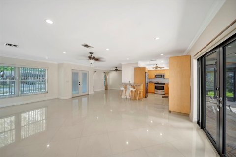 Villa ou maison à vendre à Cooper City, Floride: 3 chambres, 161.46 m2 № 2043142 - photo 8