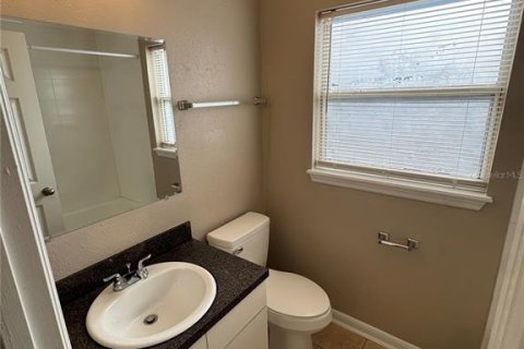 Casa en venta en Tampa, Florida, 4 dormitorios, 119.47 m2 № 2101889 - foto 16
