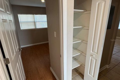 Casa en venta en Tampa, Florida, 4 dormitorios, 119.47 m2 № 2101889 - foto 13