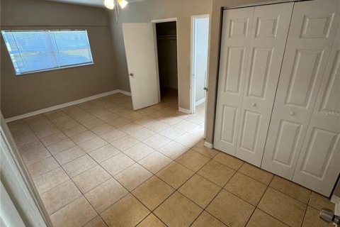 Casa en venta en Tampa, Florida, 4 dormitorios, 119.47 m2 № 2101889 - foto 7