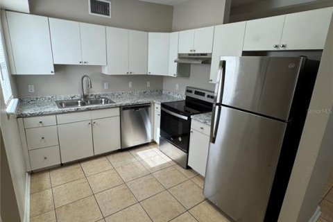Casa en venta en Tampa, Florida, 4 dormitorios, 119.47 m2 № 2101889 - foto 6