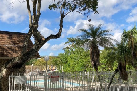 Copropriété à vendre à Miami, Floride: 1 chambre, 70.61 m2 № 1973371 - photo 7