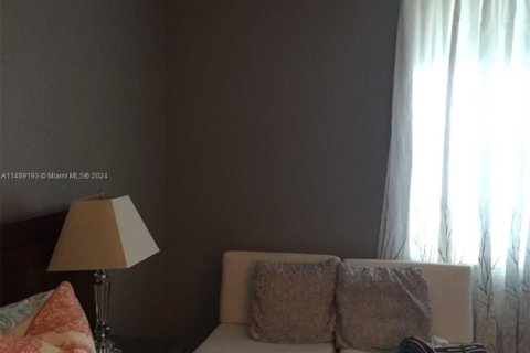 Copropriété à louer à Miami Beach, Floride: 1 chambre, 110.55 m2 № 1703757 - photo 2