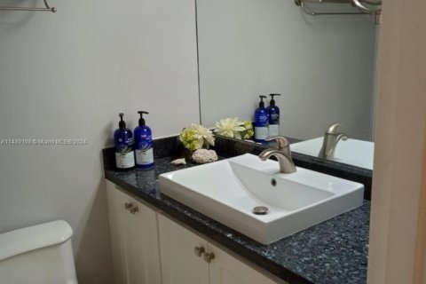 Copropriété à louer à Miami Beach, Floride: 1 chambre, 110.55 m2 № 1703757 - photo 7