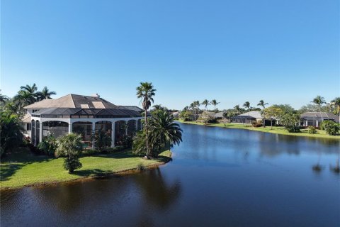 House in Bonita Springs, Florida 4 bedrooms, 728.17 sq.m. № 1556833 - photo 24