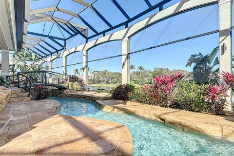 House in Bonita Springs, Florida 4 bedrooms, 728.17 sq.m. № 1556833 - photo 12