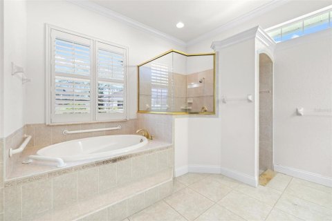 House in Lakeland, Florida 3 bedrooms, 309.36 sq.m. № 1916086 - photo 14