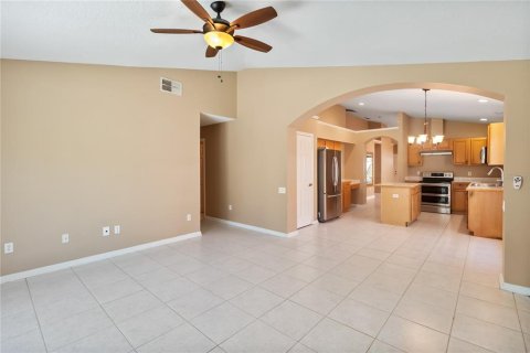 House in Orlando, Florida 4 bedrooms, 181.72 sq.m. № 1873536 - photo 15