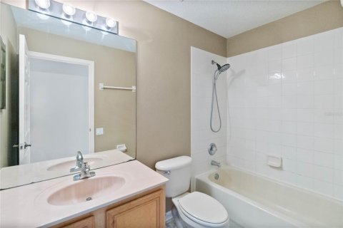 House in Orlando, Florida 4 bedrooms, 181.72 sq.m. № 1873536 - photo 23