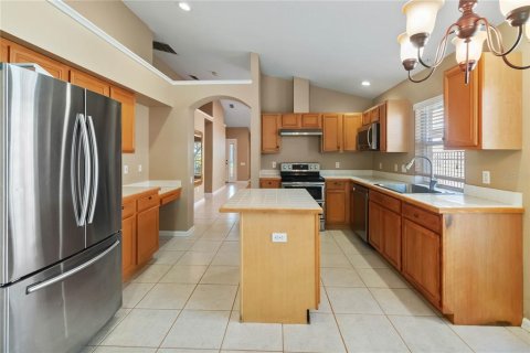 House in Orlando, Florida 4 bedrooms, 181.72 sq.m. № 1873536 - photo 9