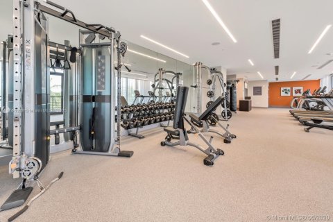 Condominio en venta en Doral, Florida, 1 dormitorio, 60.48 m2 № 1867552 - foto 16