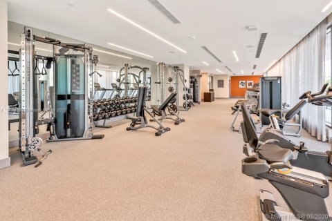 Condominio en venta en Doral, Florida, 1 dormitorio, 60.48 m2 № 1867552 - foto 15