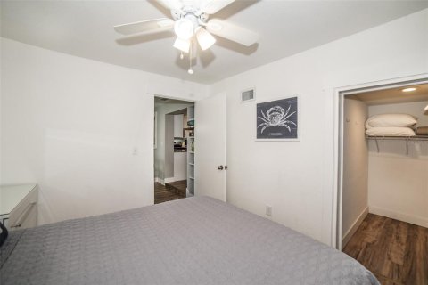 Casa en alquiler en Clearwater, Florida, 3 dormitorios, 116.22 m2 № 1796754 - foto 9