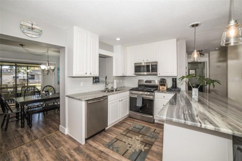 Casa en alquiler en Clearwater, Florida, 3 dormitorios, 116.22 m2 № 1796754 - foto 4