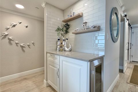 Condo in Clearwater, Florida, 2 bedrooms № 2408605 - photo 18