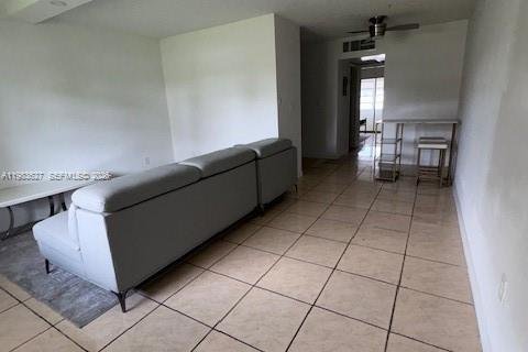 Copropriété à vendre à Miami Gardens, Floride: 1 chambre, 61.32 m2 № 2049437 - photo 3