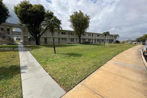 Copropriété à vendre à Miami Gardens, Floride: 1 chambre, 61.32 m2 № 2049437 - photo 10
