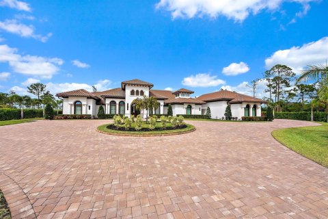 House in Port St. Lucie, Florida 4 bedrooms, 557.88 sq.m. № 2182978