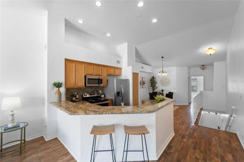 Condo in Tampa, Florida, 2 bedrooms  № 1878081 - photo 6