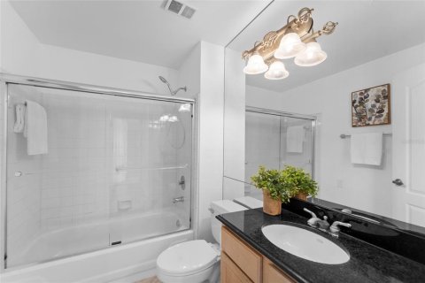 Condo in Tampa, Florida, 2 bedrooms  № 1878081 - photo 11