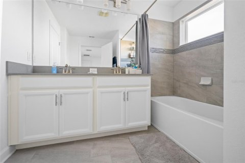 Adosado en alquiler en Davenport, Florida, 4 dormitorios, 177.81 m2 № 1688061 - foto 14