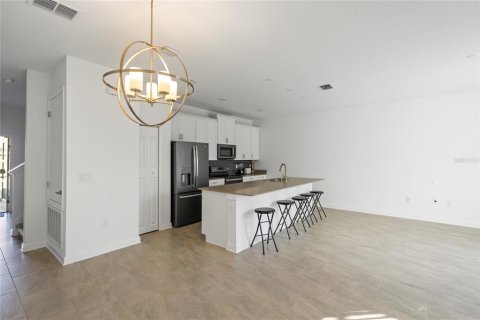 Adosado en alquiler en Davenport, Florida, 4 dormitorios, 177.81 m2 № 1688061 - foto 6