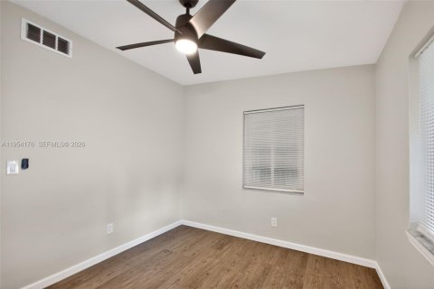 Villa ou maison à vendre à Lake Worth, Floride: 3 chambres, 83.8 m2 № 2008961 - photo 20