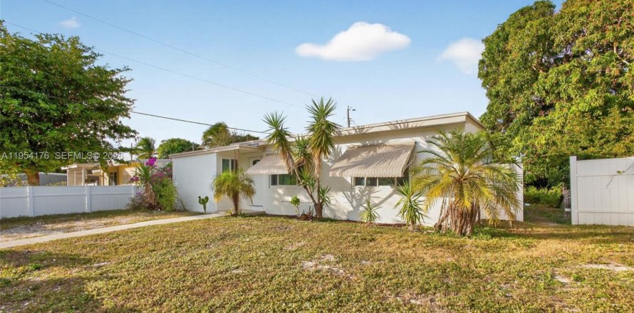 Villa ou maison à Lake Worth, Floride 3 chambres, 83.8 m2 № 2008961