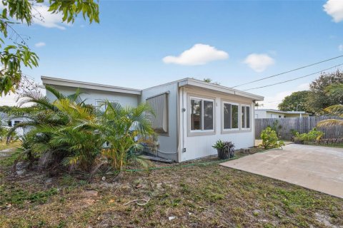 Villa ou maison à vendre à Lake Worth, Floride: 3 chambres, 83.8 m2 № 2008961 - photo 30