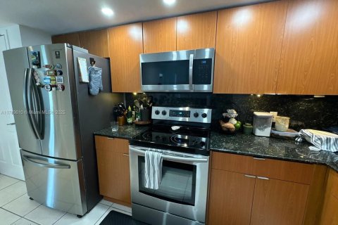Copropriété à vendre à Miami, Floride: 2 chambres, 95.69 m2 № 1706015 - photo 4