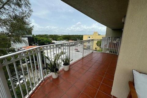 Copropriété à vendre à Miami, Floride: 2 chambres, 95.69 m2 № 1706015 - photo 11