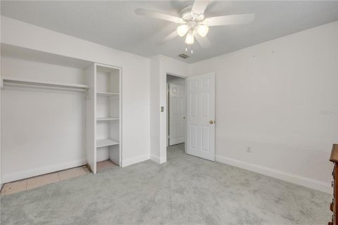 Commercial property in New Smyrna Beach, Florida № 2379246 - photo 25