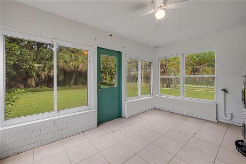 Commercial property in New Smyrna Beach, Florida № 2379246 - photo 28