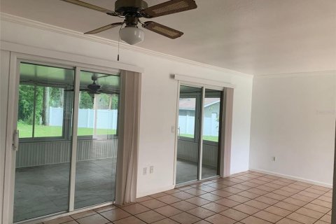 Villa ou maison à louer à Port Charlotte, Floride: 2 chambres, 83.98 m2 № 1901820 - photo 7