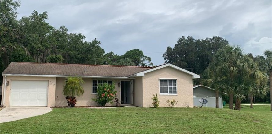 Casa en Port Charlotte, Florida 2 dormitorios, 83.98 m2 № 1901820