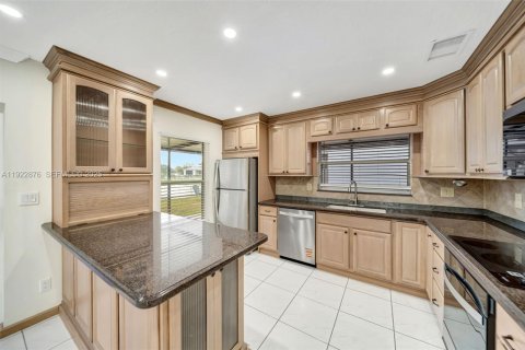 Touwnhouse à vendre à Davie, Floride: 3 chambres, 184.5 m2 № 1986852 - photo 17