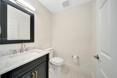 Touwnhouse à vendre à Davie, Floride: 3 chambres, 184.5 m2 № 1986852 - photo 13