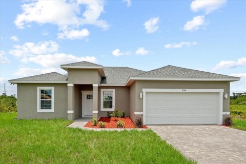 House in Indian lake estates, Florida 4 bedrooms, 175.68 sq.m. № 2133179