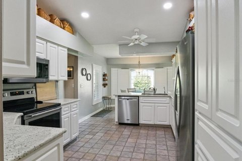 Villa ou maison à vendre à Leesburg, Floride: 3 chambres, 192.31 m2 № 2350331 - photo 14