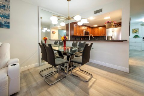 Touwnhouse à vendre à Davie, Floride: 3 chambres, 123.37 m2 № 2431422 - photo 5