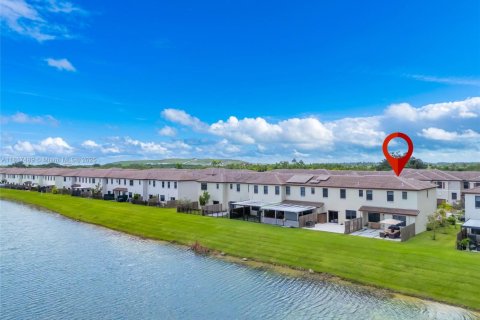 Touwnhouse à vendre à Miami, Floride: 3 chambres, 143.44 m2 № 1774451 - photo 29
