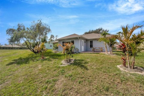 Villa ou maison à vendre à Zephyrhills, Floride: 2 chambres, 131.92 m2 № 2092051 - photo 19