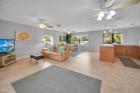 Снять в аренду виллу или дом в Сент-Луси, Флорида 3 спальни, 169.55м2, № 1958024 - фото 5