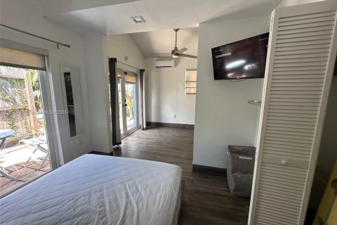 Снять в аренду виллу или дом в Майами, Флорида № 1949682 - фото 2