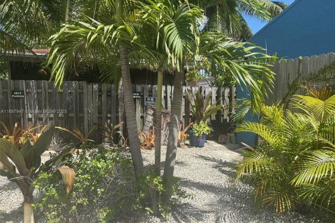 Снять в аренду виллу или дом в Майами, Флорида № 1949682 - фото 3