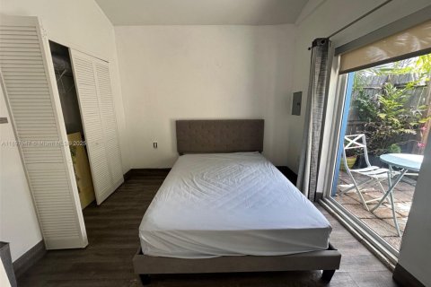 Снять в аренду виллу или дом в Майами, Флорида № 1949682 - фото 4