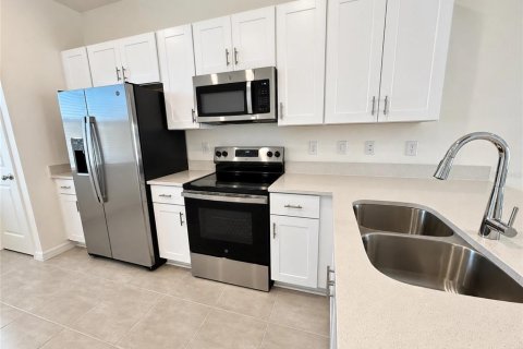 Touwnhouse à louer à Kissimmee, Floride: 2 chambres, 110.27 m2 № 2429324 - photo 5