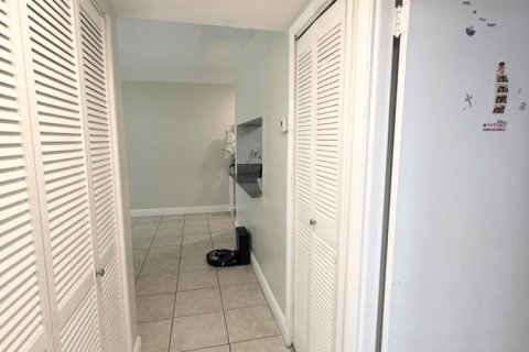 Condo in Deerfield Beach, Florida, 2 bedrooms  № 2245005 - photo 28